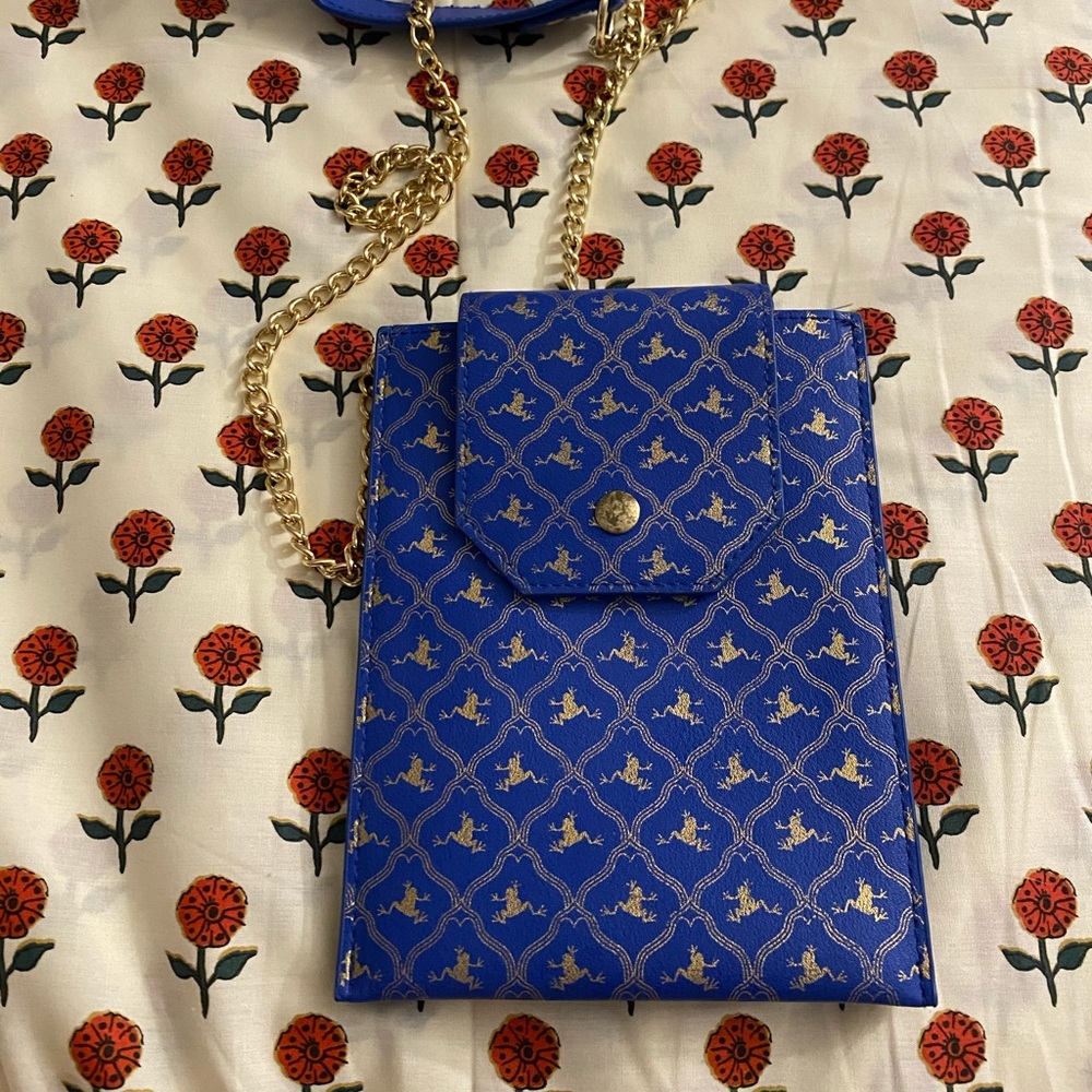 Harry Potter chocolate frog crossbody loungefly